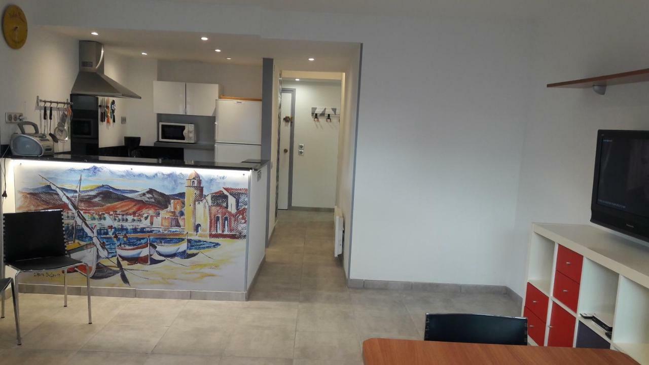 Residencia Platja De Roses Lägenhet Exteriör bild