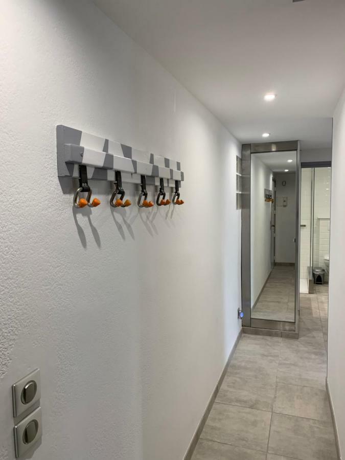 Residencia Platja De Roses Lägenhet Exteriör bild